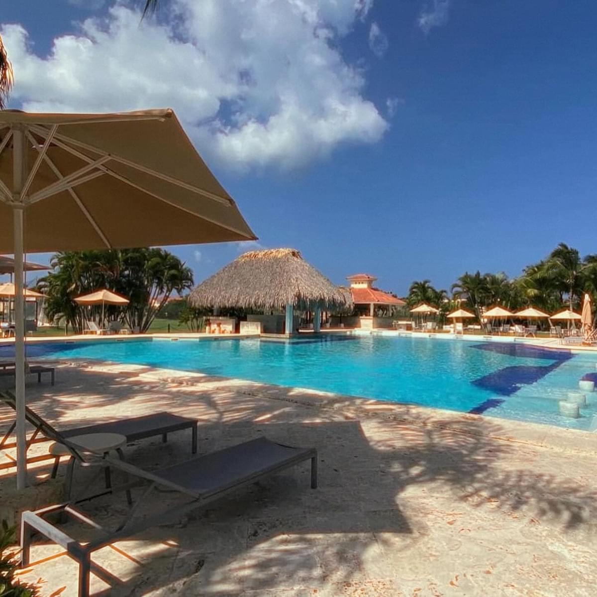 Ground-Floor Oasis in Lake Village, Cocotal Golf & Country Club