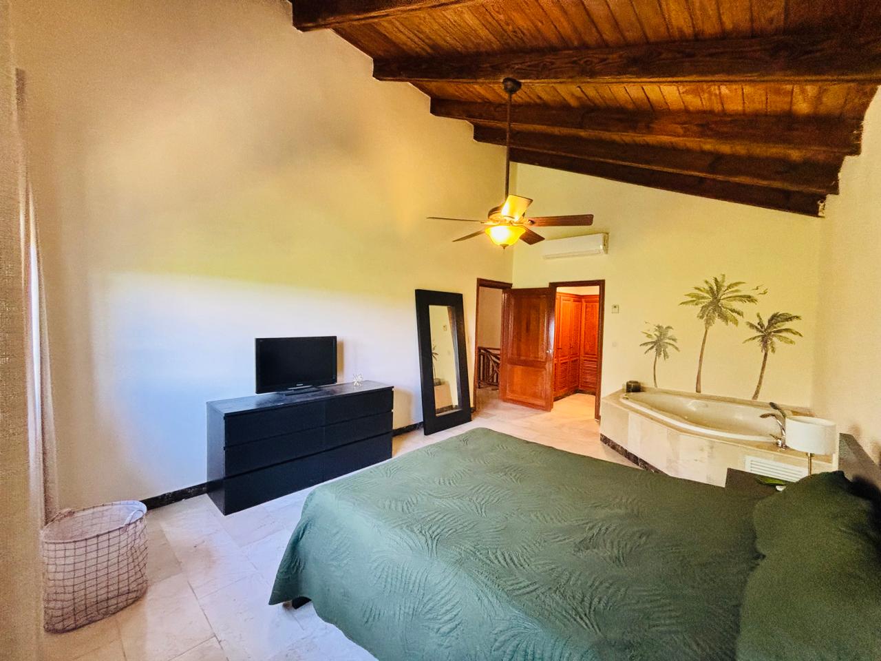 Property photo 44